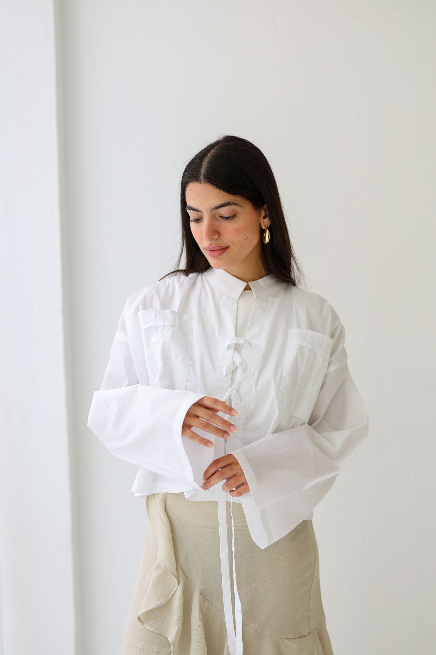 Poplin White shirt with tie detail