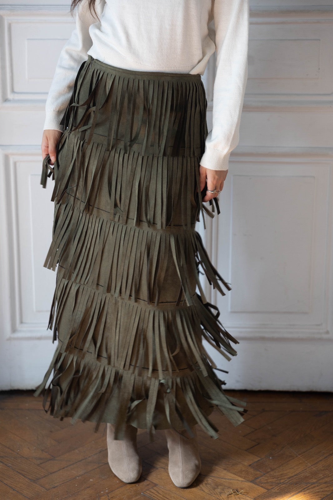 The fringe statement skirt in Olive