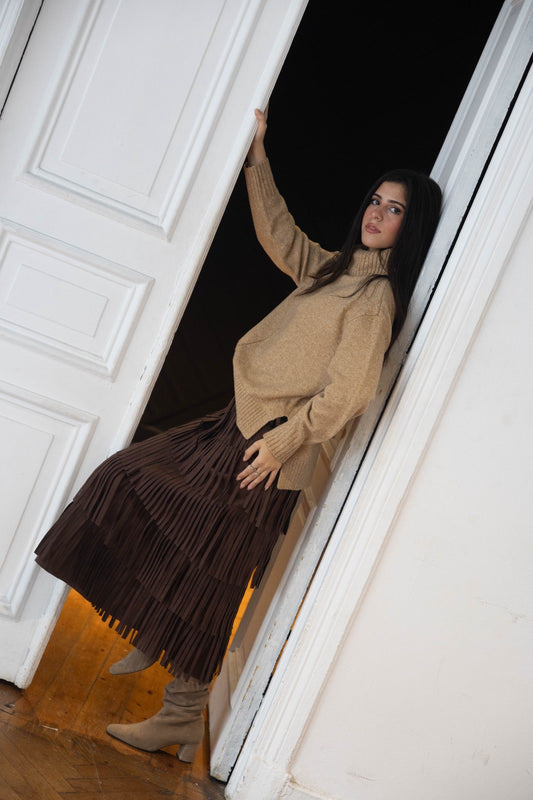 The fringe statement skirt in brown