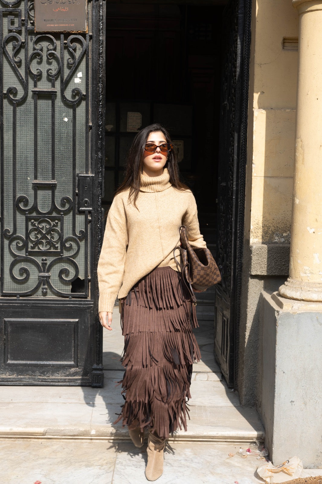 The fringe statement skirt in brown