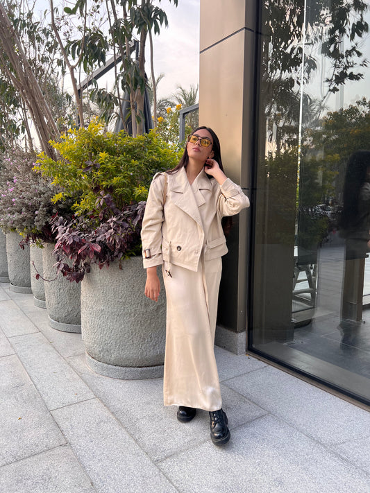 Cropped Trench Coat in Beige