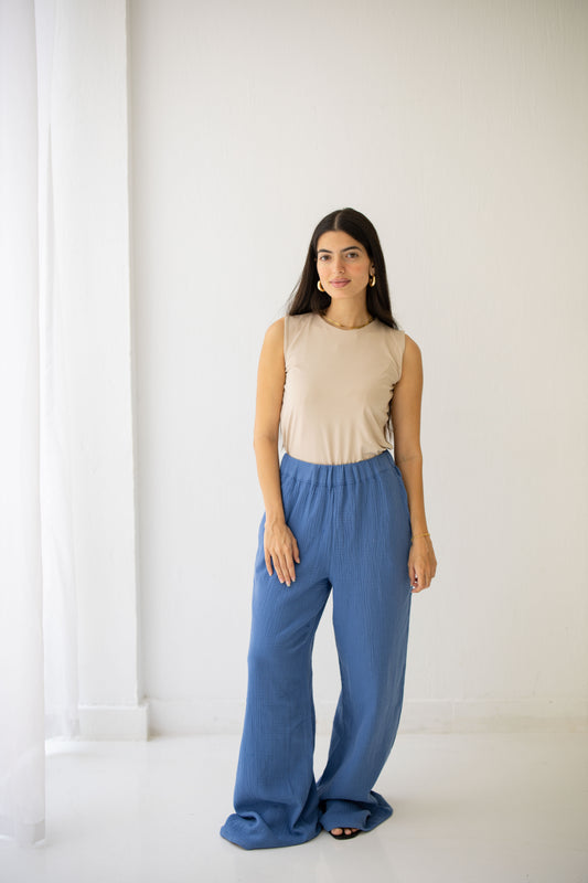Round neck basic top in beige